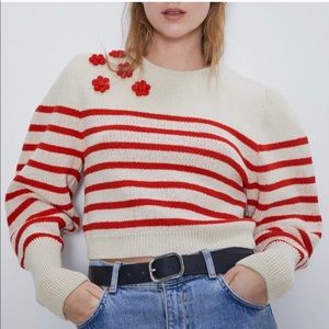ZARA crochet flower detailed cropped sweater